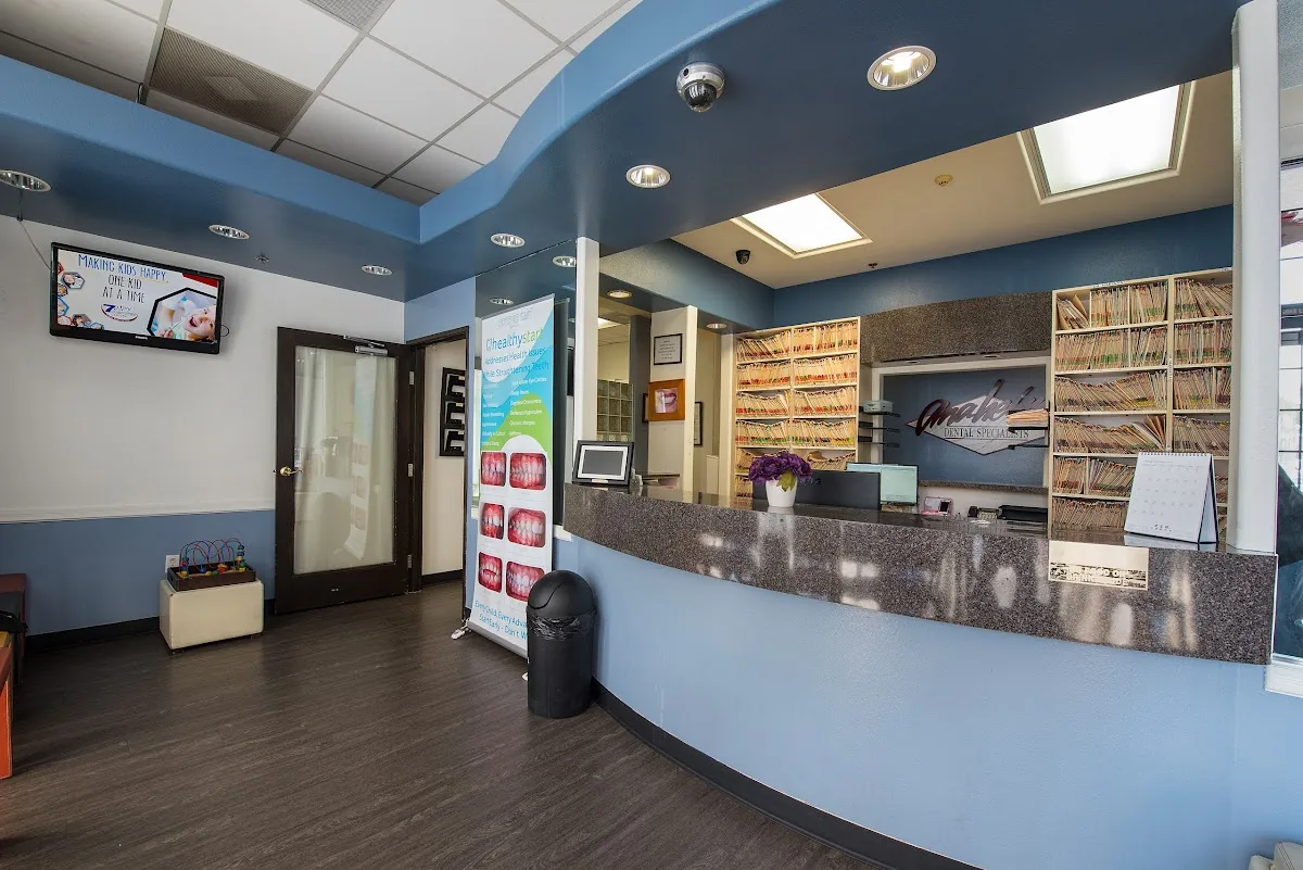 7 Day Dental photo 6