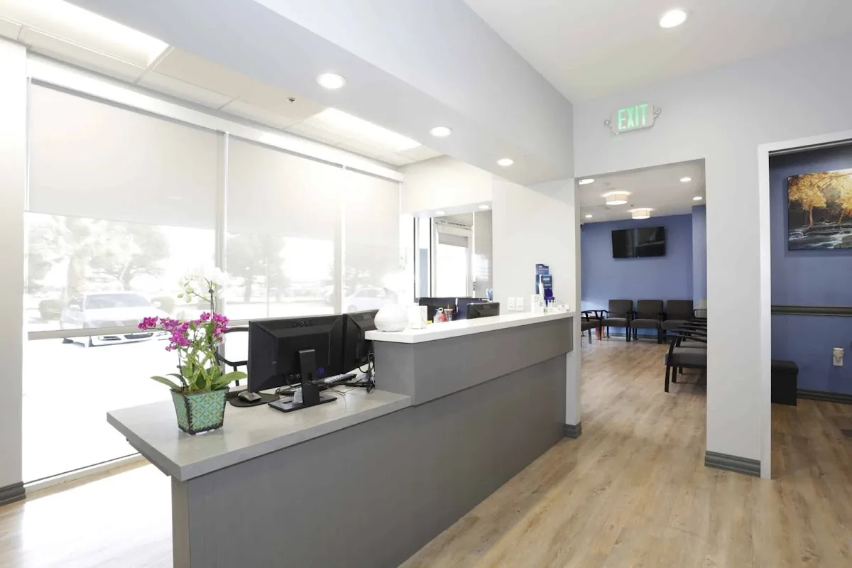 AV Sierra Dental Center photo 3