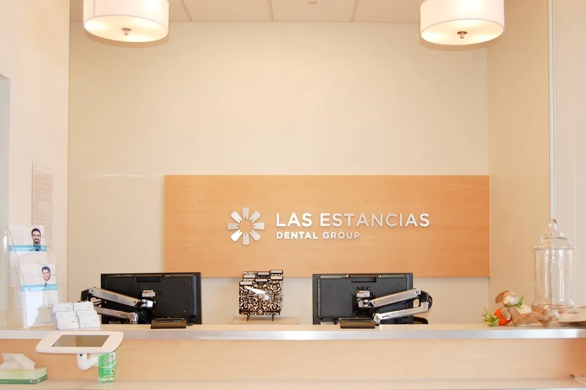 Las Estancias Dental Group