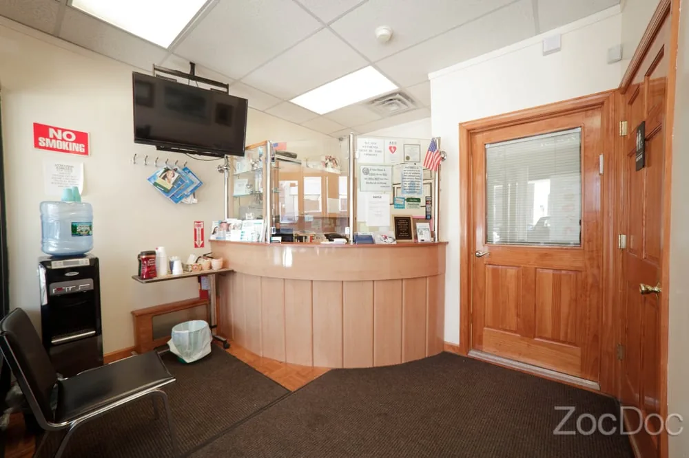 Flatbush Family Dentist - Dr. Nikolay Dayanayev photo 1