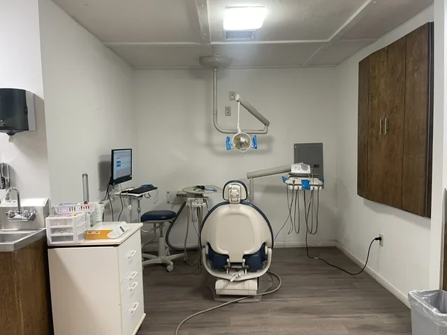 Salud Dental Group photo 2