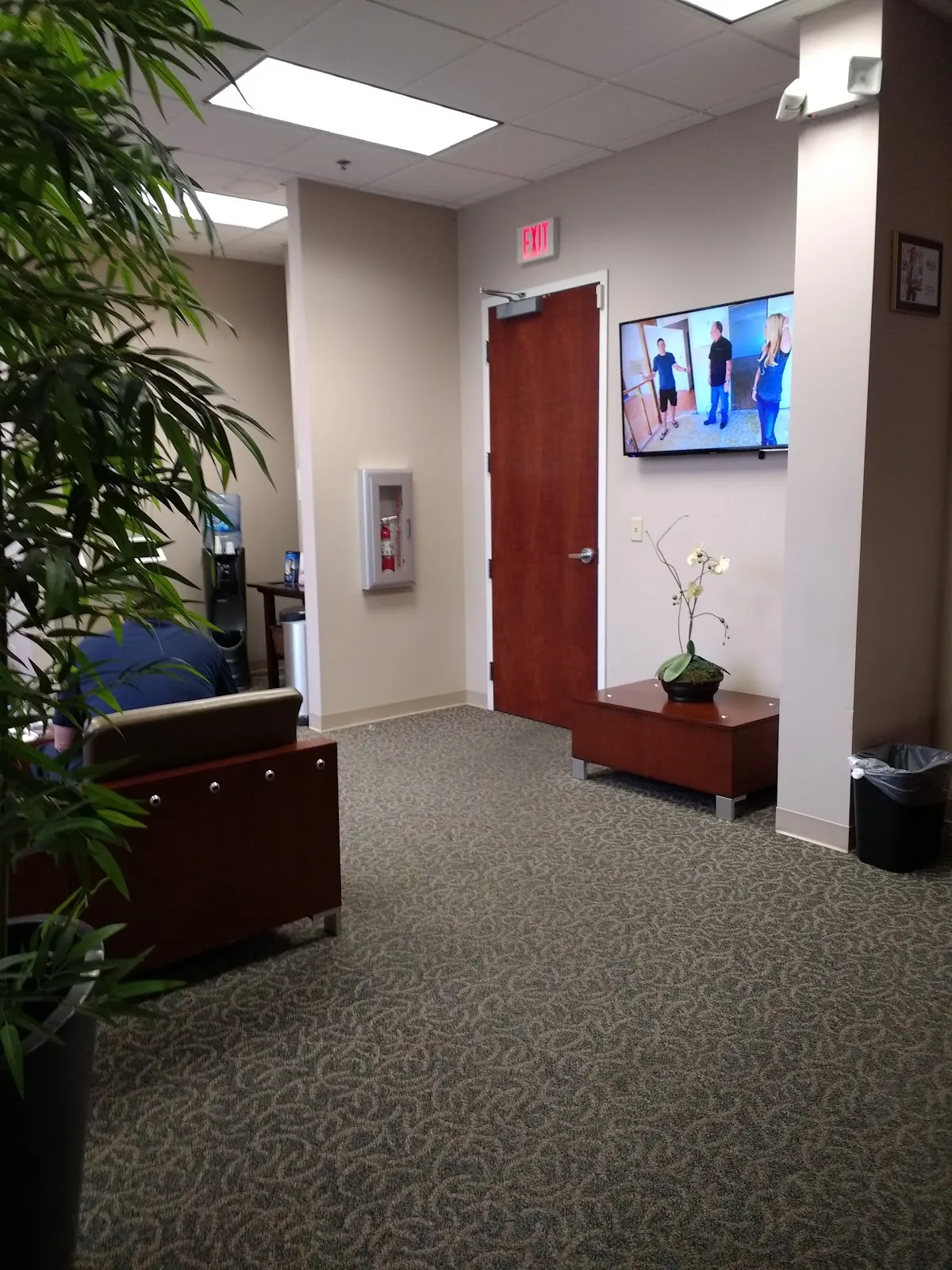 Dr Phillips Periodontics & Implants: Lee Christopher DMD photo 1