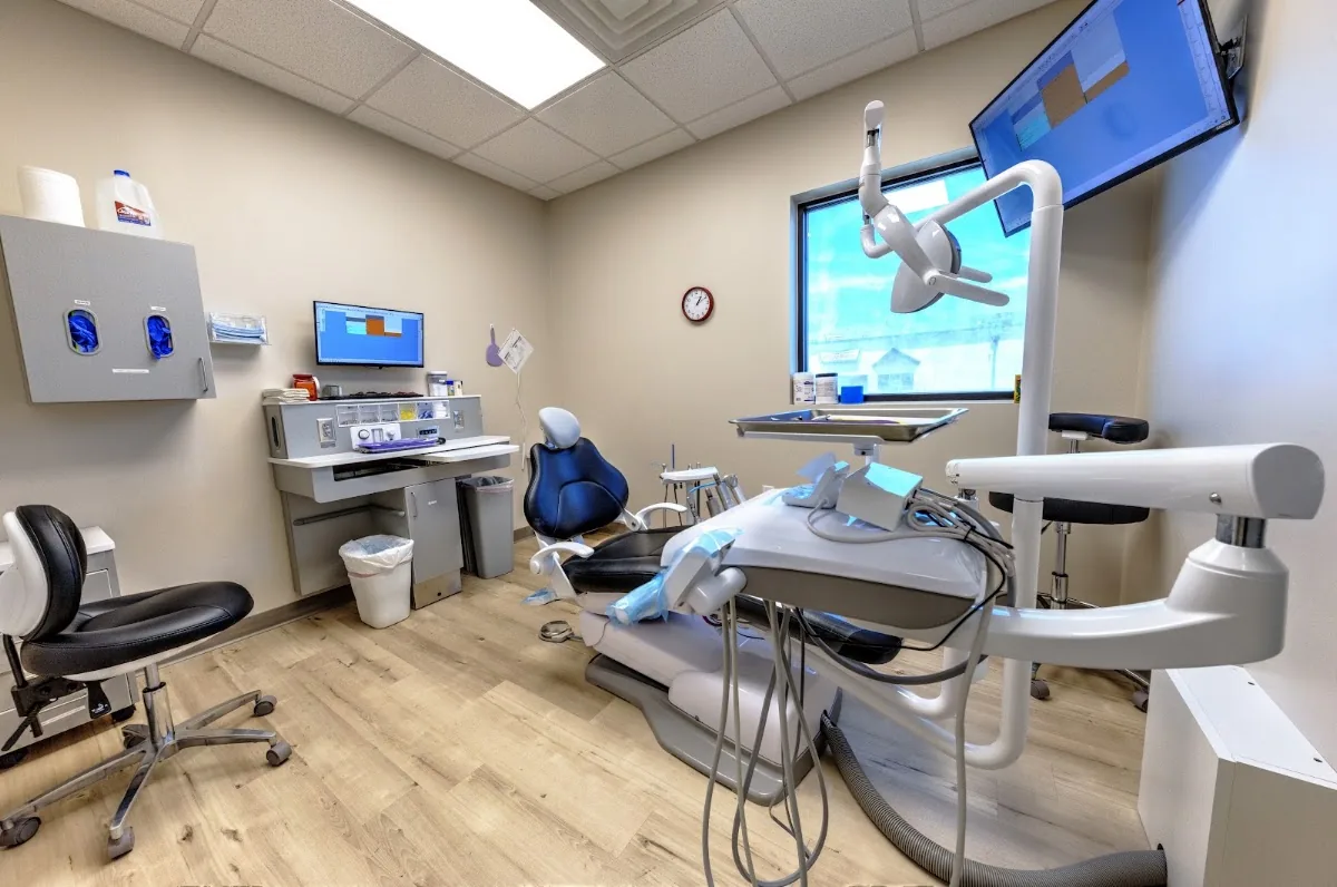 Chisholm Creek Dental photo 2