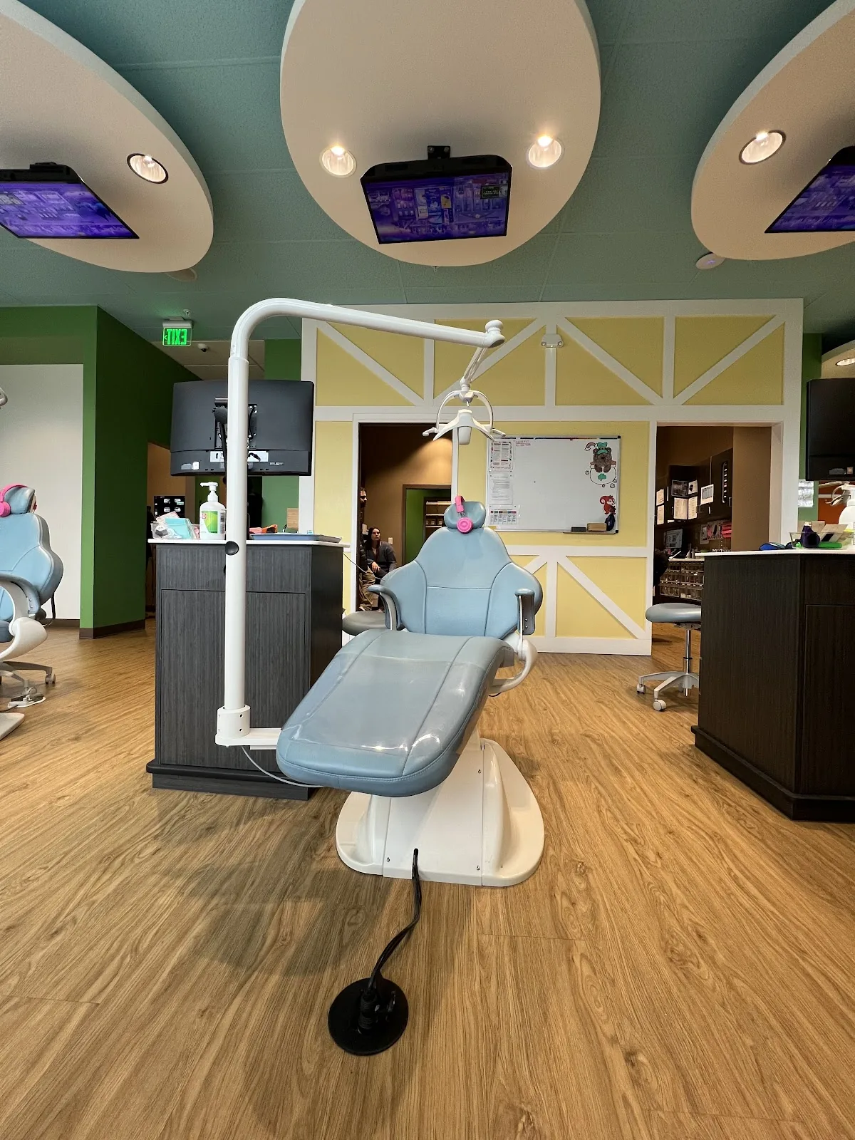 Acorn Dentistry for Kids - East Salem