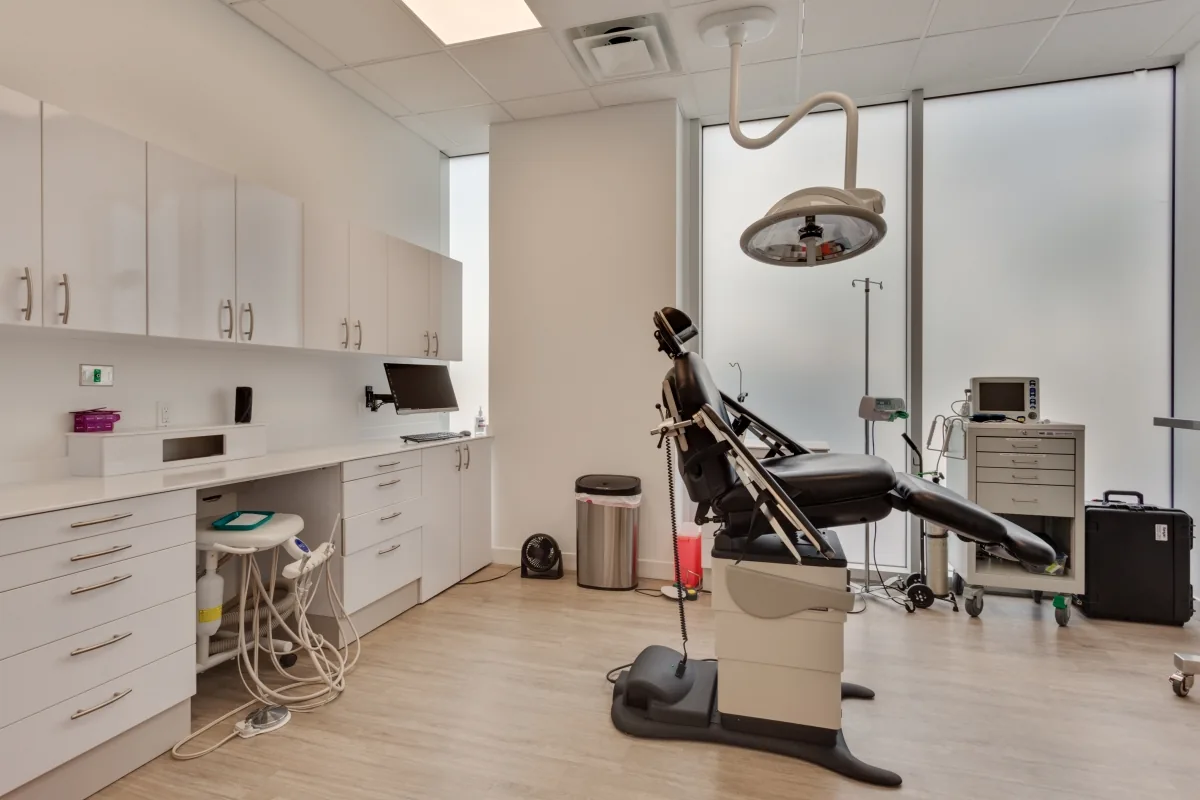 Natural Teeth Implant Center & Oral Surgery photo 3