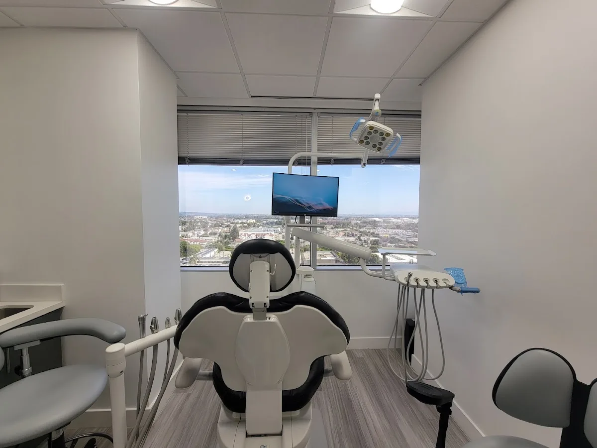 Santa Monica Periodontics & Implant Surgery photo 2