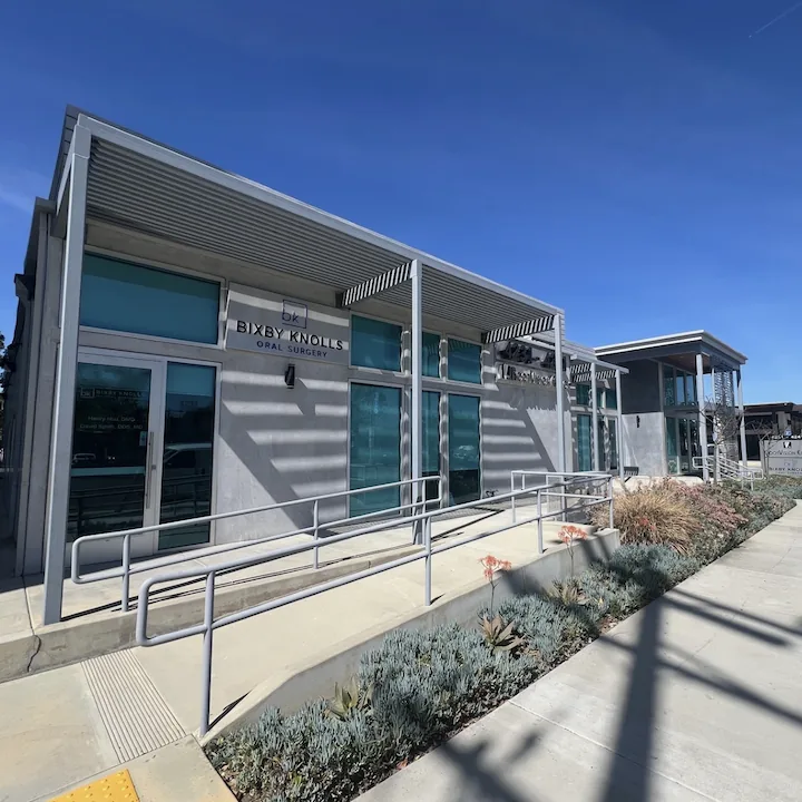 Bixby Knolls Oral Surgery photo 1