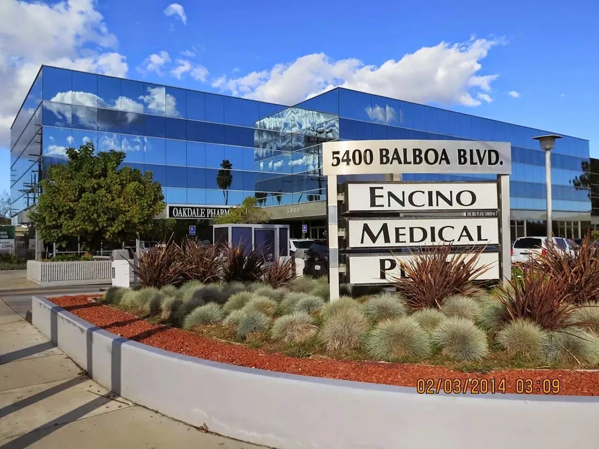 Encino Holistic Dentistry - Dr. Linda Makuta, DDS photo 1
