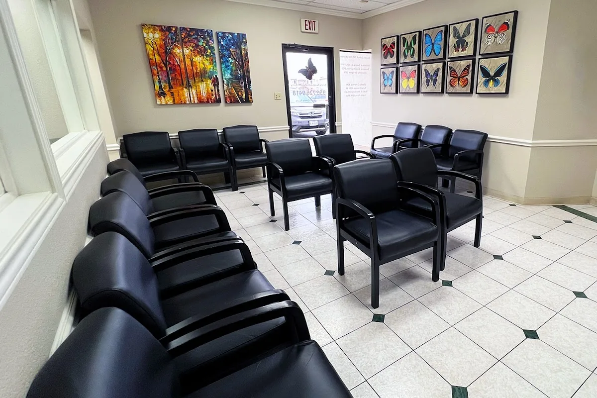 Gentle Family & Implant Dentistry of Laredo - Rolando A. Guerra Jr. DDS & Associates photo 2