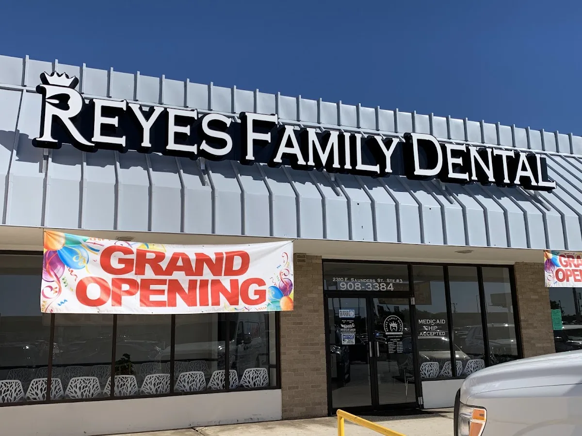 Reyes Family Dental photo 2