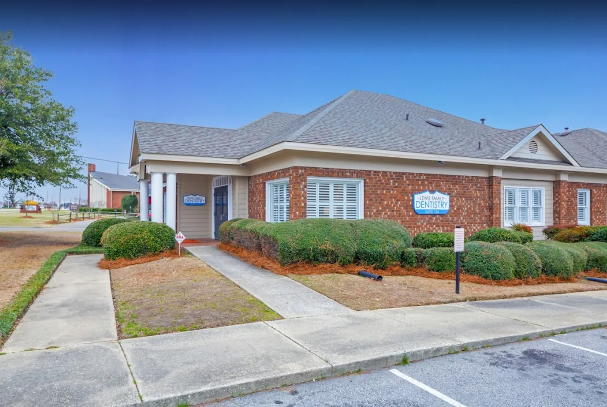 Lewis Family Dentistry photo 2