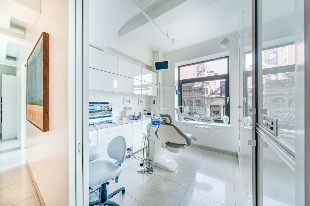 NoHo Dental - Dr. Stanton Young photo 2