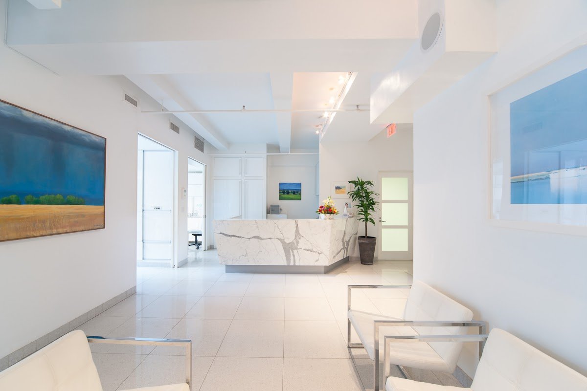 NoHo Dental - Dr. Stanton Young photo 3