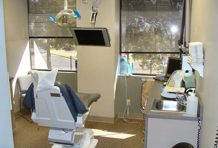 Boyles General Dentistry & Implant Center photo 2