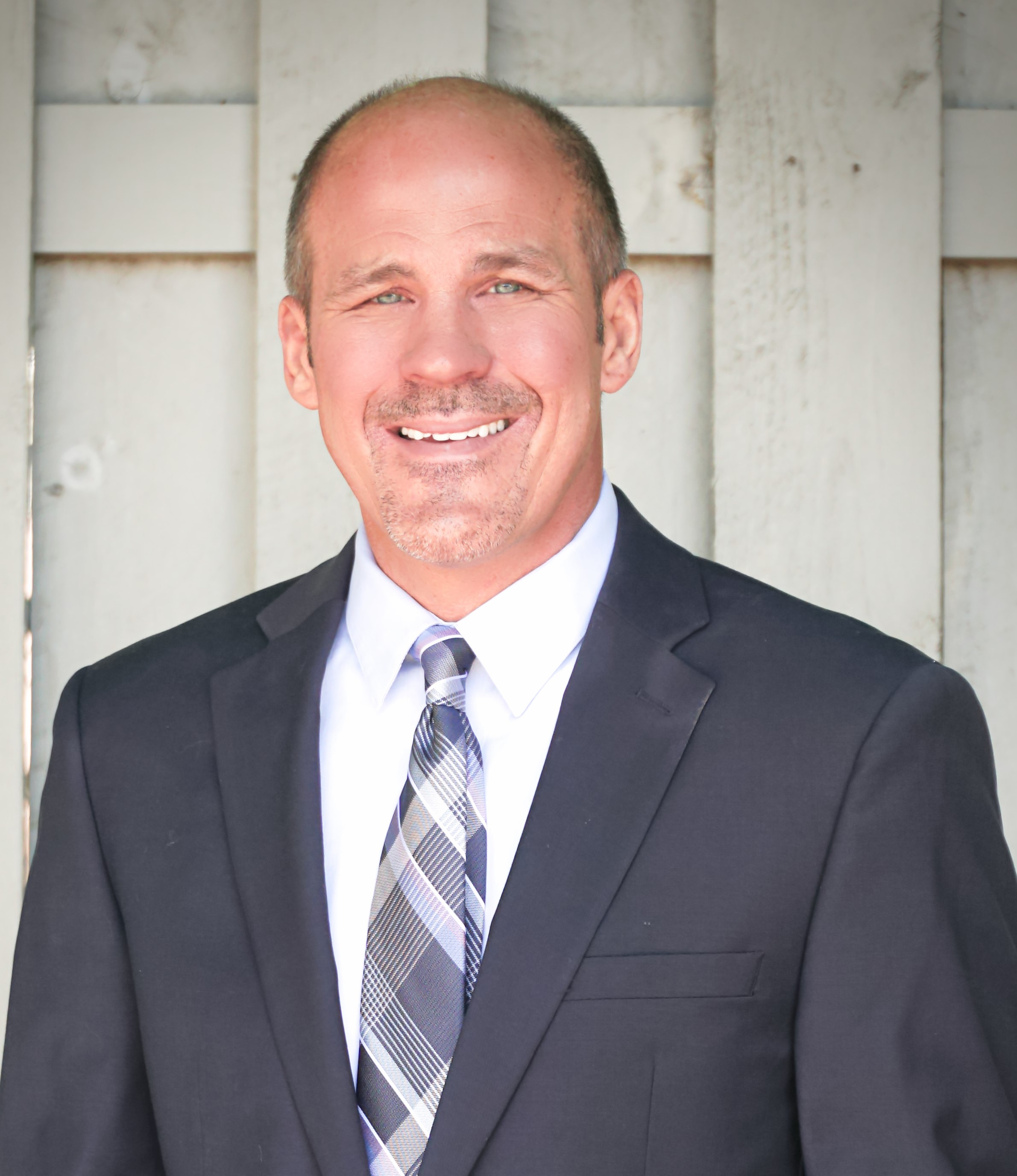 Dr. Bradley D. Lembke