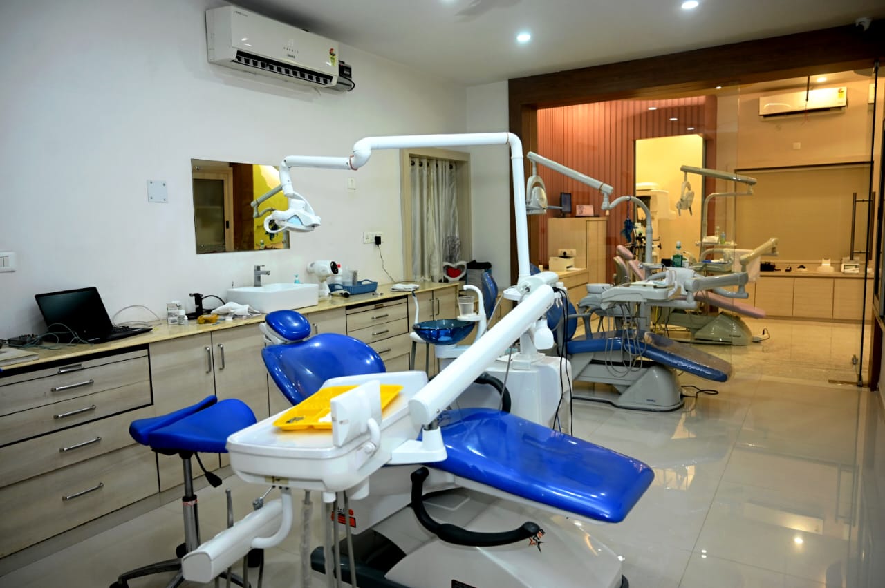 Dr Narnoly's Dental Clinic