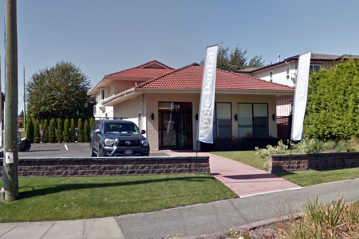 Apple Dental Implant Centre - White Rock