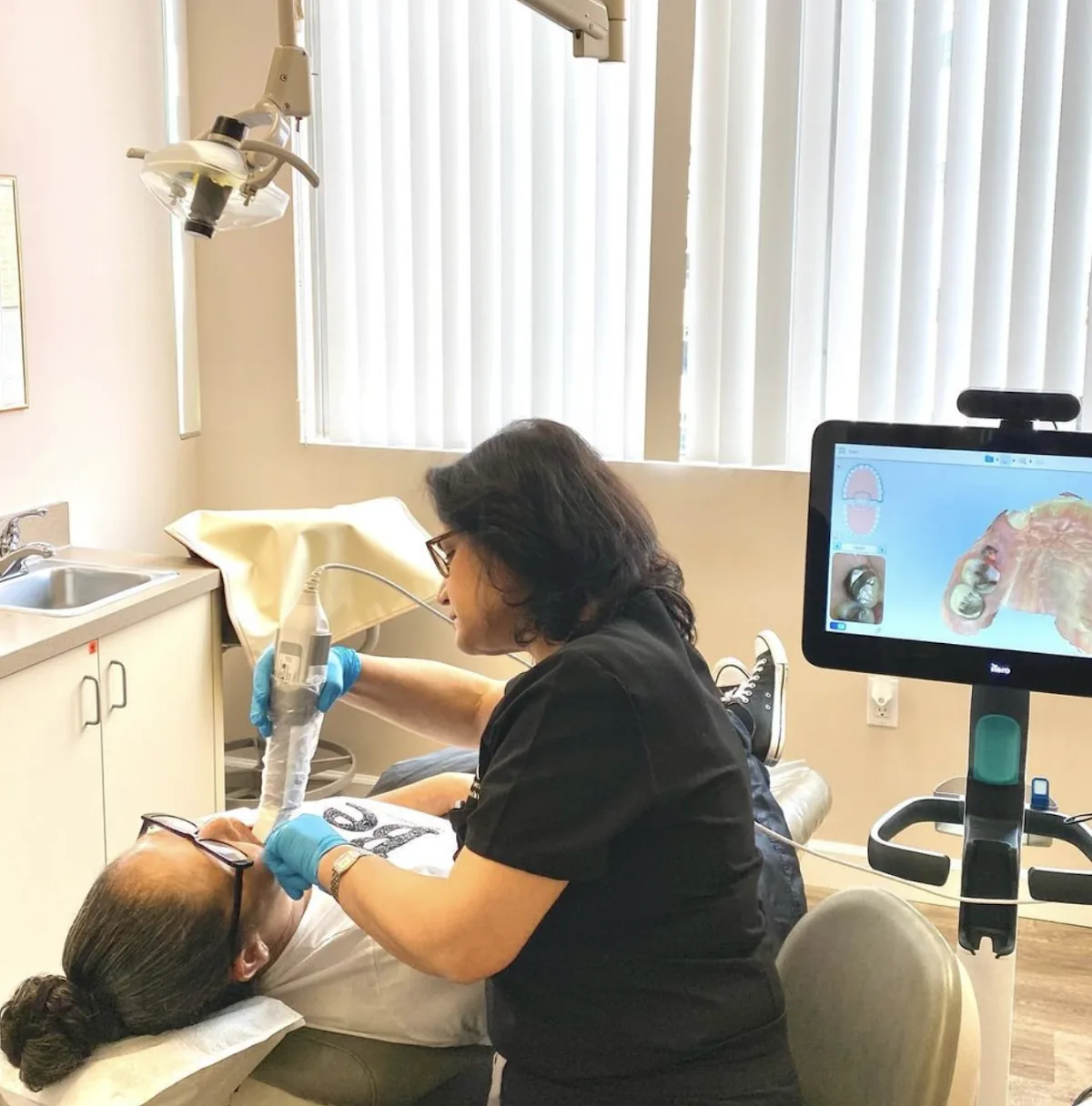 MR Dental Aesthetics photo 2