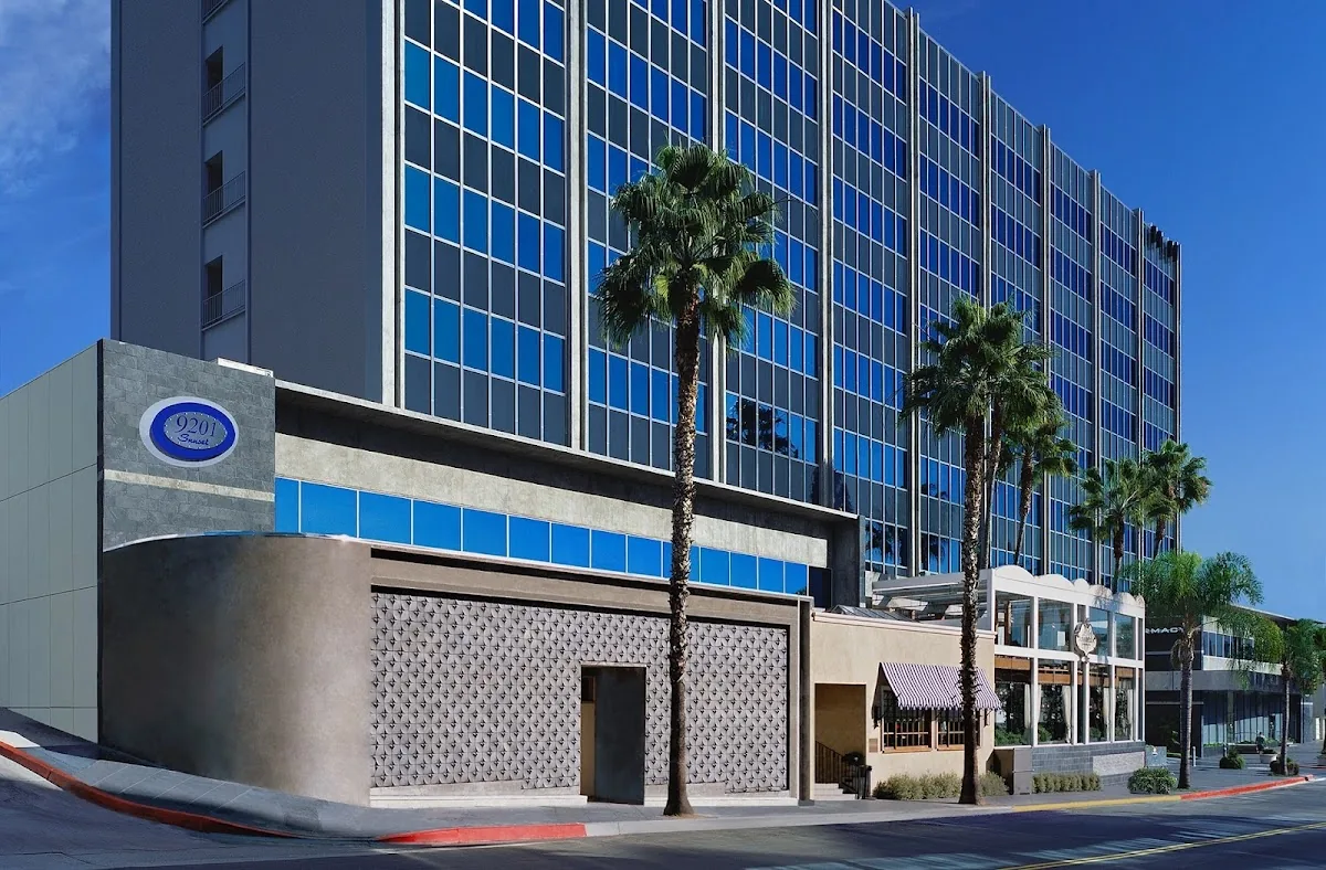 Dr. Anthony Mobasser — Celebrity Dentist photo 3