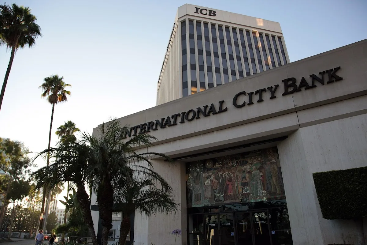 David Younan, DDS: Long Beach Dental Wellness photo 2