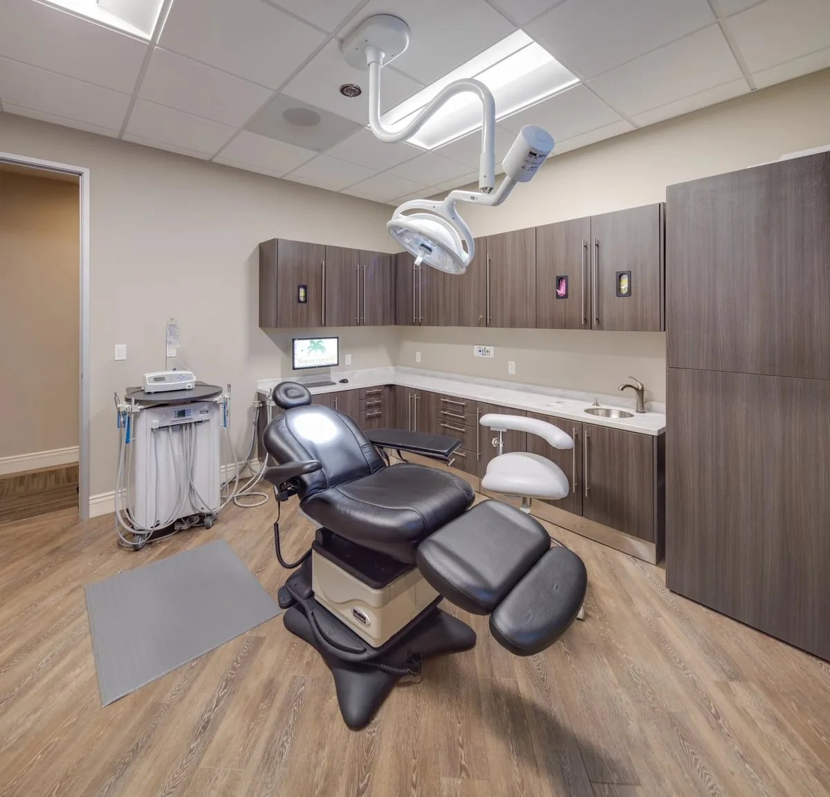 Christopher Henninger DMD photo 1