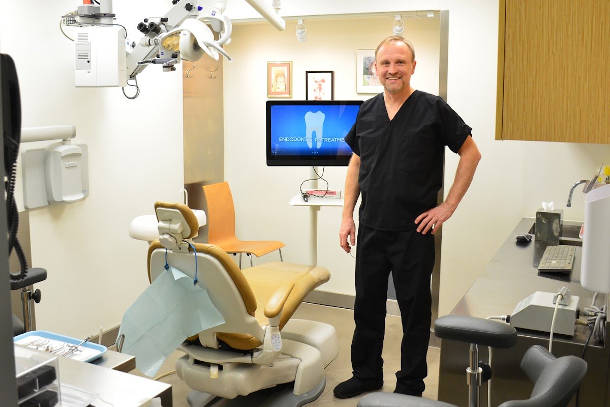 Endodontist NYC - Cezar M. Mitrut D.M.D.