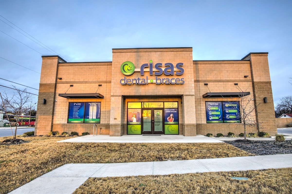 Risas Dental and Braces - Woodlawn Lake