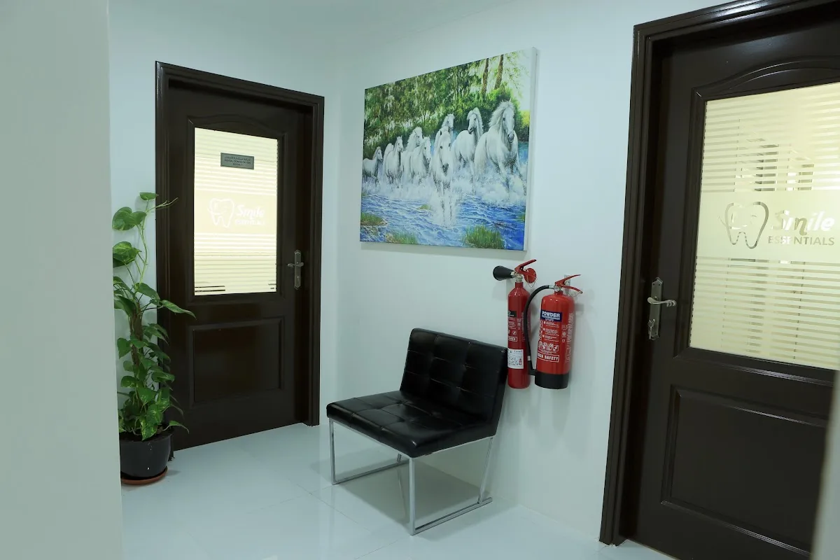 Smile Essentials Dental Clinic Karama photo 5