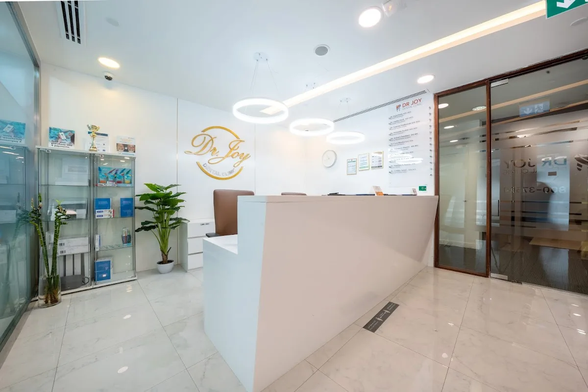 Vanilla Smiles Dental Clinic - Burjuman