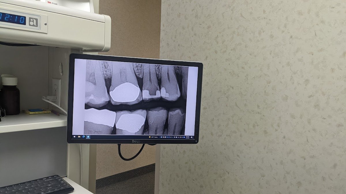 Dr. Courtney & Dr. Anton Misleh DDS