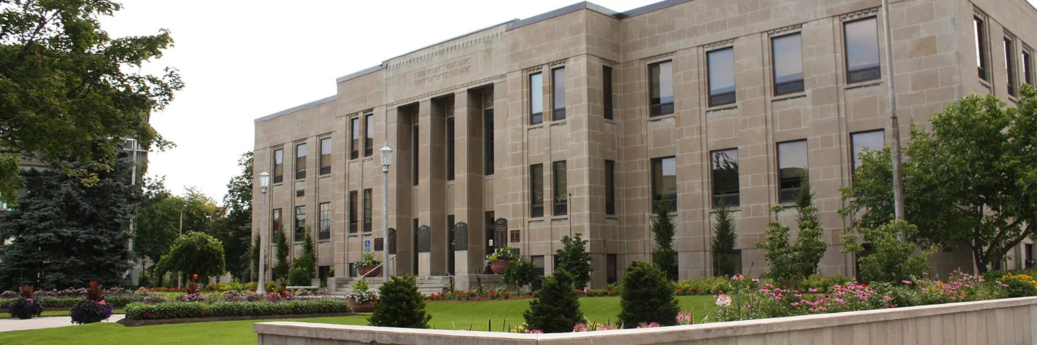 Top 10 Dental Clinics in St. Catharines | Ontario | Canada