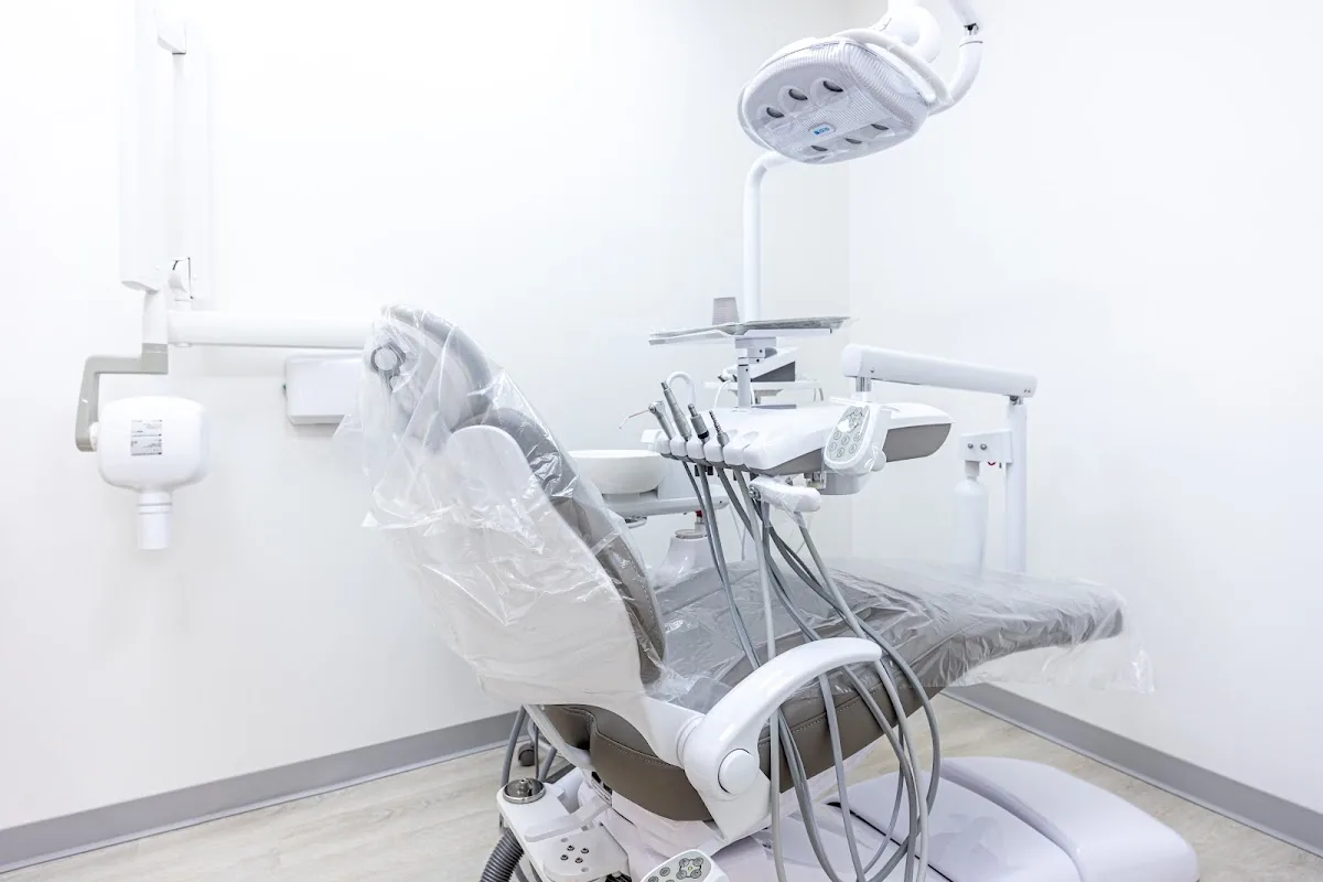 Signature Smile General & Cosmetic Dentistry - Crown Heights photo 4