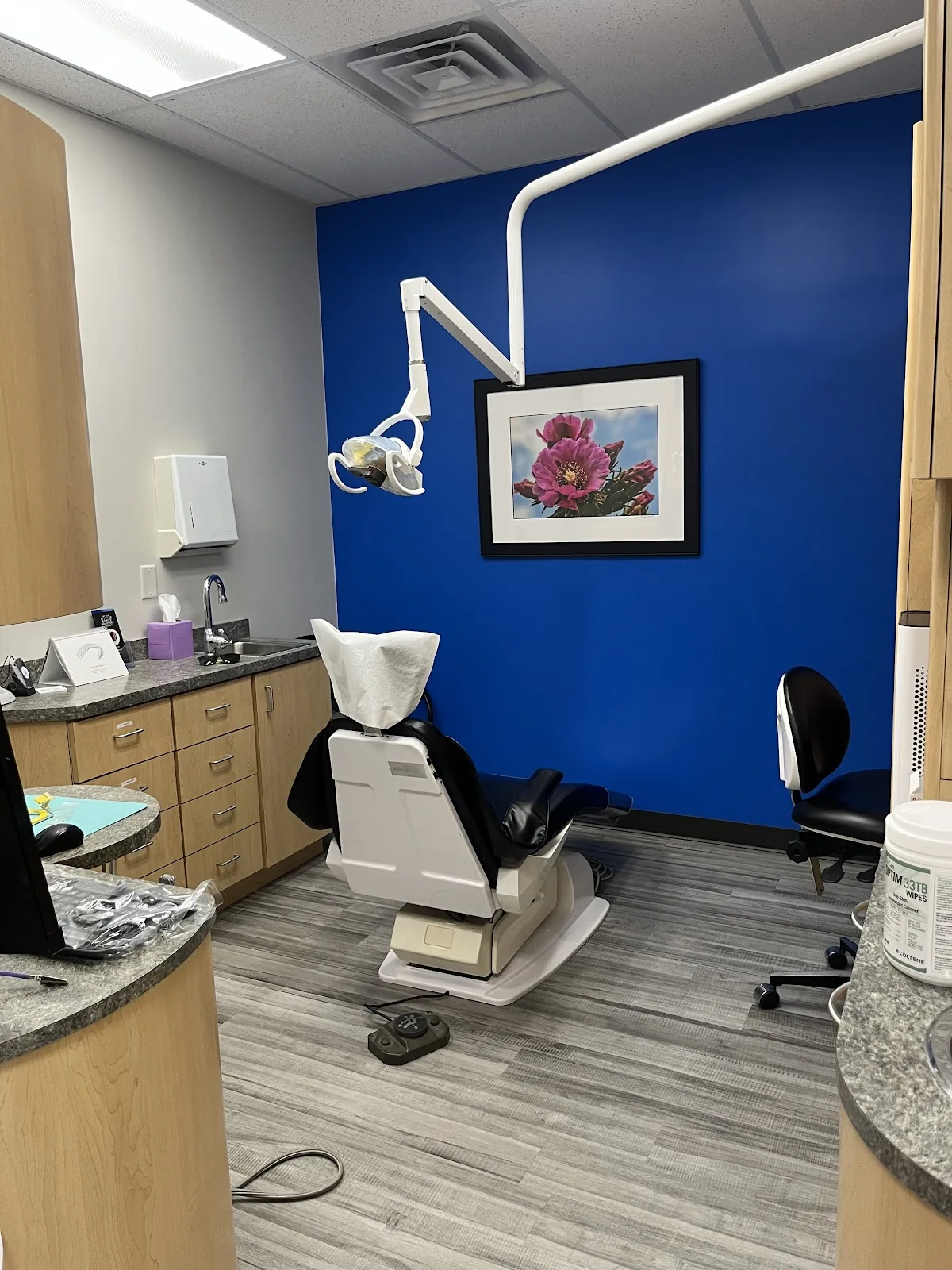Airport Dental Care photo 3