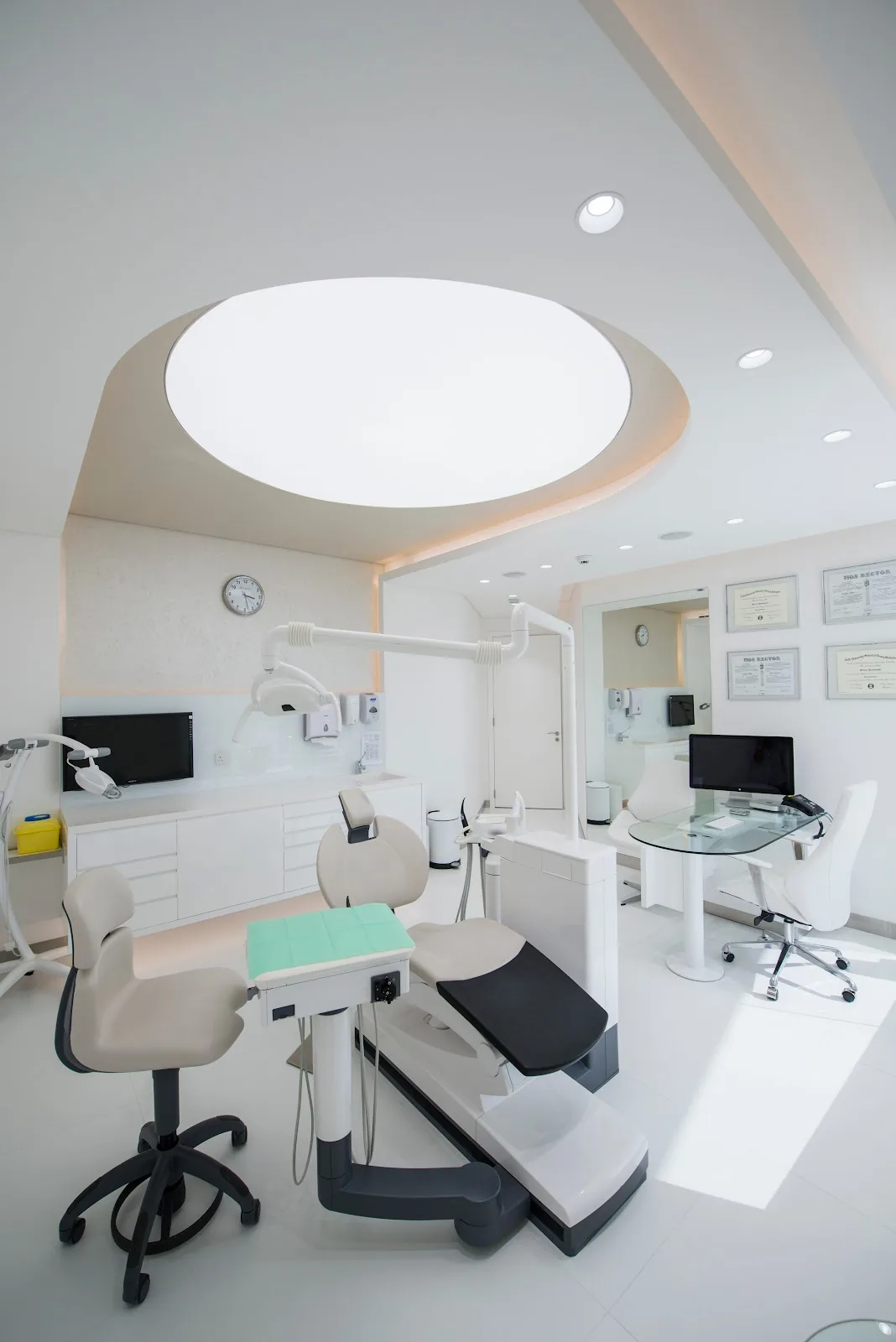 SameDay Dental Implants Clinic photo 4